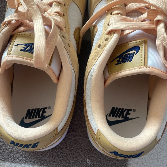 Nike Dunks - Picture 5 of 7